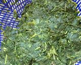 A picture of step 3 of Spinach salad.