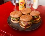 รูปขั้นตอนการทำที่ 8 ของ Classic Cheese Burgers