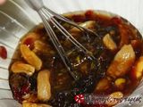 Κέικ με αποξηραμένα φρούτα και βρώμη