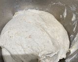 Foto del paso 3 de la receta: Pizza de masa madre con brie y cebollas caramelizadas