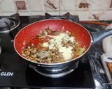 A picture of step 3 of Mushroom Masala Curry.