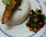 صورة لخطوة 5 من وصفة سلمون 🐟🐟طعمه راائع