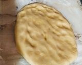 Foto del paso 4 de la receta: Medialunas de Manteca Muy Fácil y Rápidas