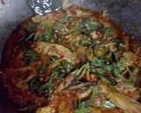 Foto langkah ke 3 dari resep Tongkol Suwir Masak Woku.
