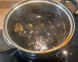 Foto del paso 10 de la receta: Chipirones del cantábrico rellenos en su tinta a la bilbaina