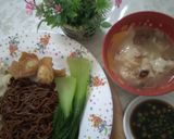 Gambar langkah 5 resipi Yee mee kicap wantan sup simple sesangat.