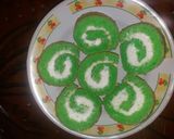 Foto langkah ke 7 dari resep Bolu gulung pandan ekonomis.