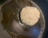 Foto del paso 6 de la receta: Hamburguesas de merluza + crema de calabacín