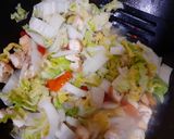 Foto langkah ke 3 dari resep Tumis sawi putih dan tahu sederhana.