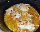 Foto del paso 4 de la receta: Muslos de pollo deshuesado en salsa