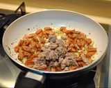 Foto langkah ke 6 dari resep Tuna Sosis Spaghetti Cepat & Gampang (1 porsi).