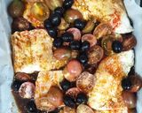 Foto del paso 6 de la receta: Bacalao Skrei al Horno con Cherrys y Aceitunas Negras en Salsa de Naranja, Soja y Miel
