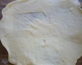 Foto langkah ke 8 dari resep Pizza Calzone Ayam Kari.