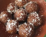 A picture of step 6 of Marie biscuit gulab jaman.