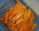 Foto langkah ke 2 dari resep Tumis Wortel Tahu Telor.