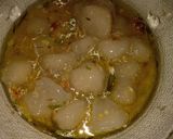 Foto langkah ke 4 dari resep Cilok aci kuah pedess simple.