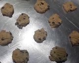 Foto langkah ke 4 dari resep Vanilla chocochips cookies.
