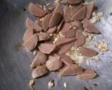 Foto langkah ke 3 dari resep Brokoli Tumis Bawang Putih.