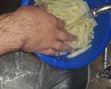 Foto del paso 2 de la receta: Papas Fritas Crujientes 🍟