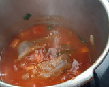 Foto del paso 5 de la receta: Lenguas de cerdo en salsa, con alcachofas