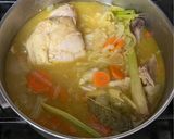 Foto langkah ke 3 dari resep Sop Ayam Bumbu Rempah.