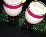 A picture of step 4 of Banana cheeko milkshake.