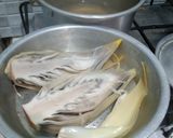 Foto langkah ke 1 dari resep 80. Lodeh Jantung Ikan Asap.