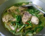 Foto langkah ke 5 dari resep Sayur ayam pedas kuah soto segar bumbu simple.