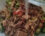 Foto langkah ke 2 dari resep Tumis Cumi Asin Pete.