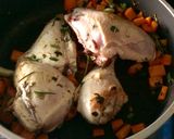 Foto del paso 4 de la receta: Pollo "alla caciatora"