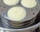 રવા ઈડલી (Rava Idli Recipe In Gujarati) રેસીપી સ્ટેપ2ફોટો