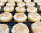 Foto langkah ke 7 dari resep White Almond Cookies.