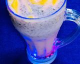A picture of step 2 of Mango rosettes lassi.