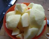 Une image de l'étape 1 de Clafoutis aux pommes.