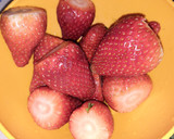 Foto del paso 1 de la receta: Mermelada de fresón y chía Fit