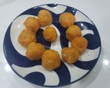 Hình bước làm 4 của món Bánh nướng mochi chà bông trứng muối