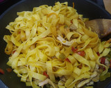Foto del paso 9 de la receta: Tagliatelle con pollo, champiñones y verdura