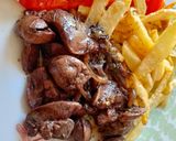 صورة لخطوة 6 من وصفة كبدة الدجاج بالبصل والثوم🧄🧅🌯