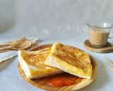 Foto langkah ke 5 dari resep French Toast.