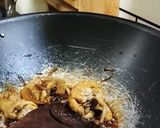 Foto langkah ke 6 dari resep Ayam kecap paprika.