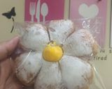 Foto langkah ke 6 dari resep Donat bunga.