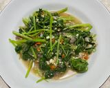 Foto langkah ke 7 dari resep Sayur Bayam Cah Bawang Putih.