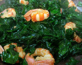 Foto del paso 3 de la receta: Espinacas con gambones