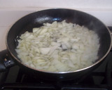 Foto del paso 4 de la receta: Filetes de merluza con patatas de vicio