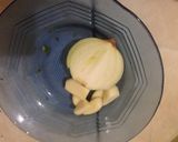 Foto langkah ke 1 dari resep Sop sayur bakso.