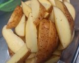 Foto langkah ke 1 dari resep Potato Wedges Simple No Ribet.