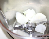 Foto del paso 1 de la receta: Crema de coliflor con uvas y almendras