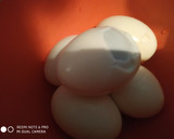 Foto del paso 1 de la receta: Huevos rellenos de salmón ahumado
