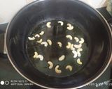 A picture of step 4 of Bengal Gram Laddu.