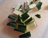 Foto del passaggio 1 della ricetta Pennette Integrali con Zucchine, Zafferano e Curcuma 💚💛